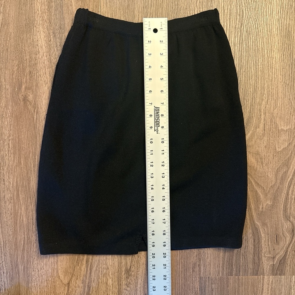 St. John vintage pocket skirt Elegant Black Women's - Picture 5 of 7